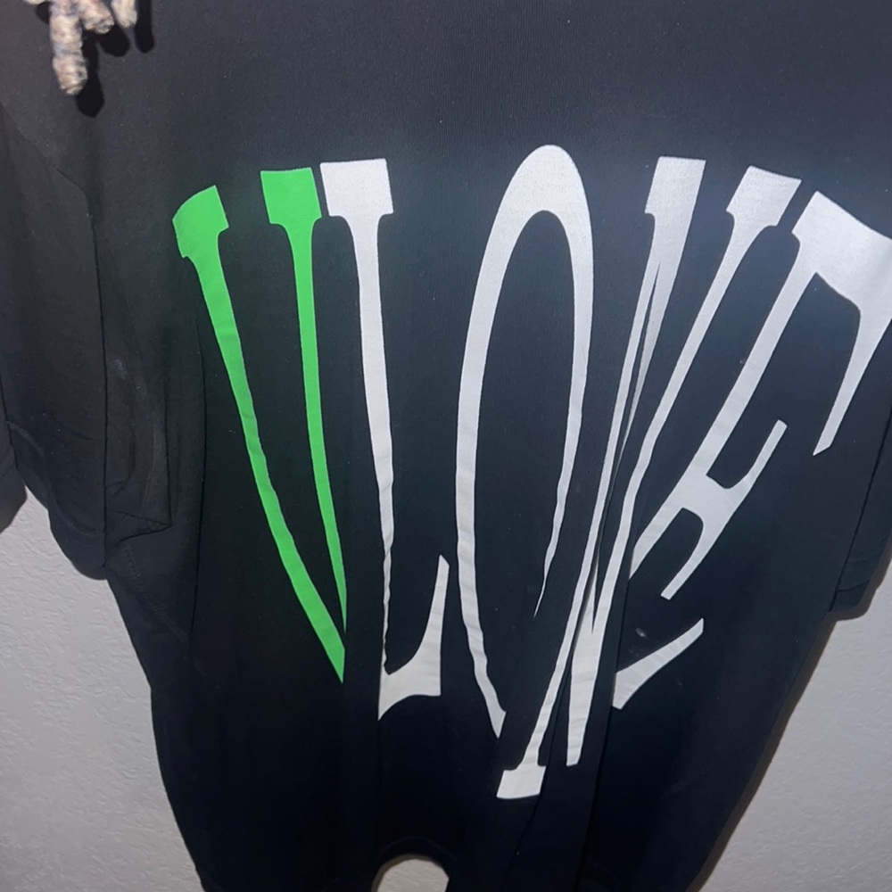 Vlone tee
